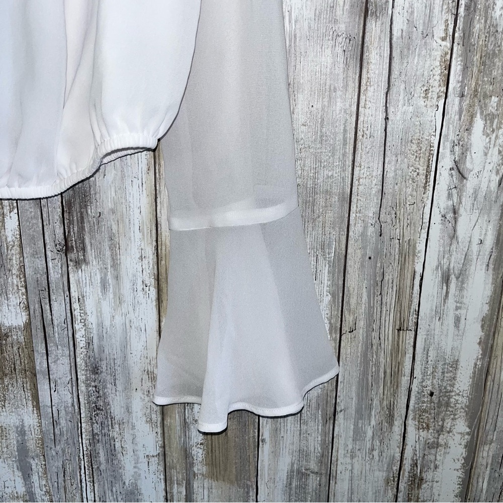 NWT Show Me Your Mumu Love Spell White Ruffle Off Shoulder Crop Top Boho Small - Picture 3 of 7